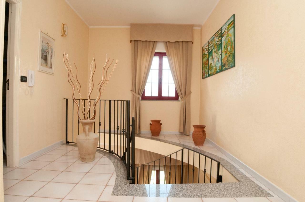 B&B Villa Dei Fiori SantʼEufemia Lamezia Buitenkant foto