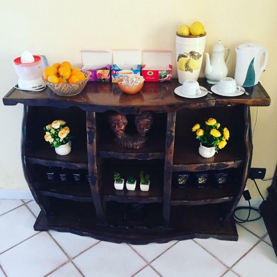 B&B Villa Dei Fiori SantʼEufemia Lamezia Buitenkant foto
